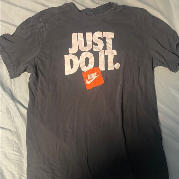 Nike Men's Grey Just Do It Shirt - Picture 1 of 2